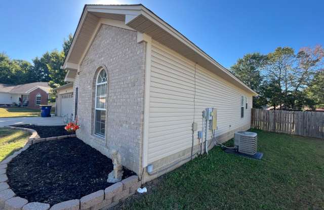 Nice 3 Bedroom 2 Bathroom House Located at 20 Violet Cove in Cabot, Arkansas, Covering Approximately 1267 Square Feet and is Located in a Cul-De-Sac Gallery 4