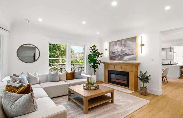 Timeless Craftsman Reimagined with Modern Luxury, Exceptional 3 Bedroom, 3 Bathroom Fully Remodeled, AC Gallery 3