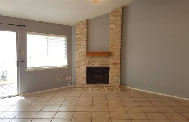 16712 Pocono Dr Gallery 2