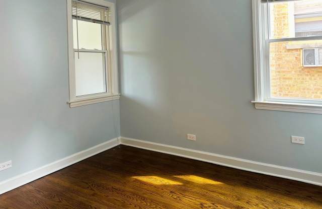 4952 HULL Street Gallery 2