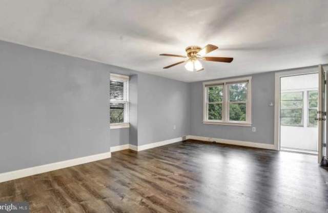 924 BELLEVUE Avenue - 924 Bellevue Avenue, Langhorne Manor, PA 19047