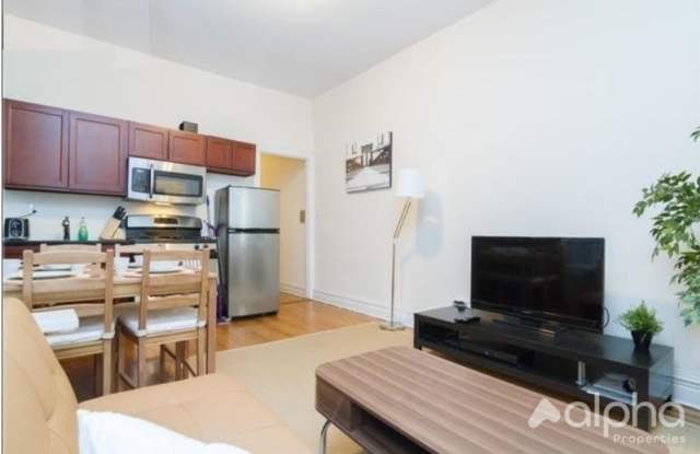 211 E 14 ST. Gallery 3