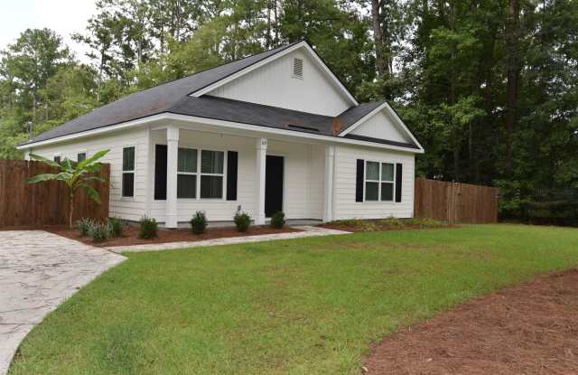 Remodeled Cute Modern Home In the Heart Of Richmond Hill - 89 1st Street, Richmond Hill, GA 31324 Remodeled Cute Modern Home In the Heart Of Richmond Hill - 89 1st Street, Richmond Hill, GA 31324
