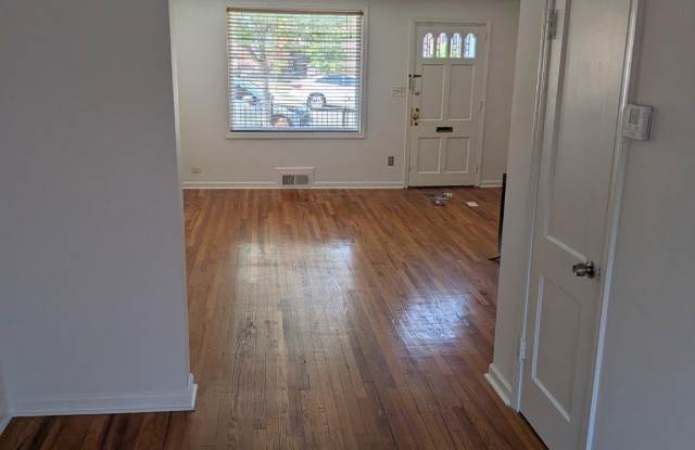 1249 FARRAGUT Place NE Gallery 4