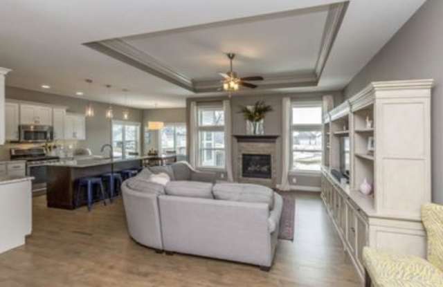 1348 Rolling Glen Dr Gallery 2