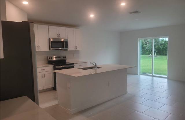 17329 Cantu Court Gallery 3