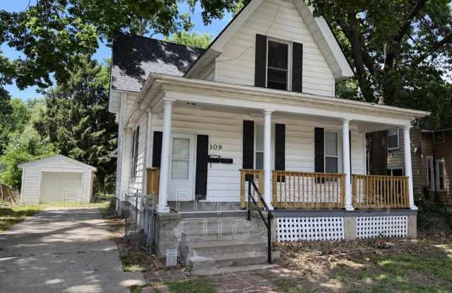 109 S Walnut St photos photos