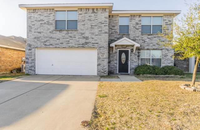 Looking for a great Tenant to love this home! - 9809 Sparrow Hawk Lane, Fort Worth, TX 76108