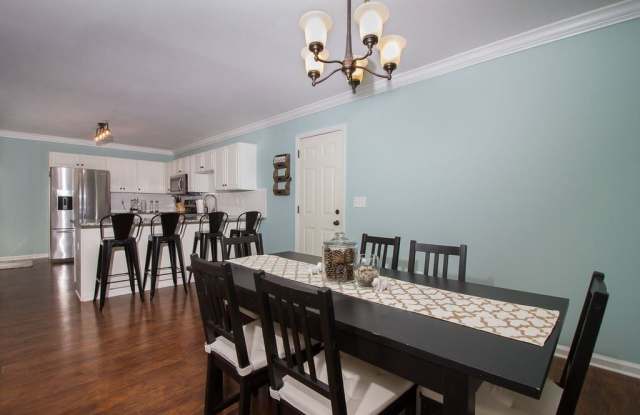 Lovely 3 Bedroom 2.5 Bath home in Anderson!! Gallery 2