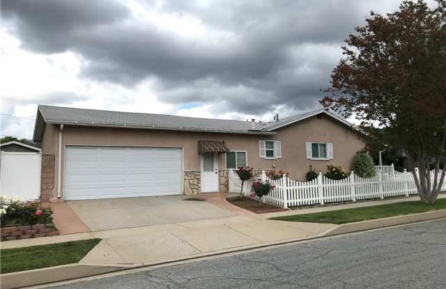 743 Tressy Avenue Gallery 4