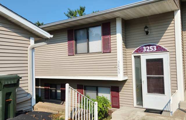 3253 Dodd Lane - 3253 Dodd Lane, Eagan, MN 55121