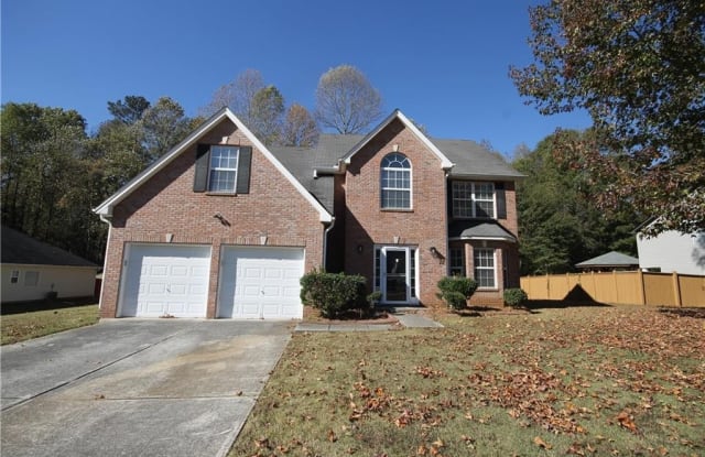 1975 Winding Crossing Trail - 1975 Winding Crossing Trail, Fairburn, GA 30213