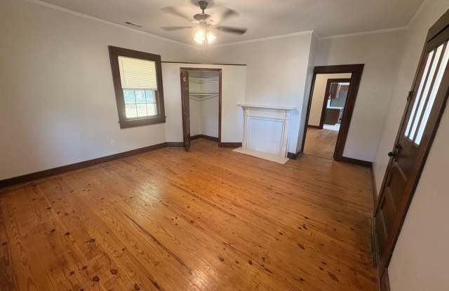 **FALL 2026 PRELEASING** 1095 MACON HWY| 2 Bed 1 Bath Gallery 3