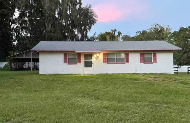 SE Ocala 3/2/2 photos photos