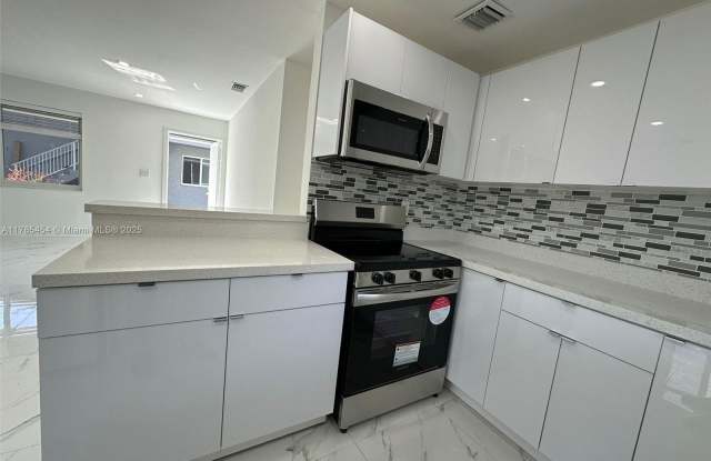 414 SE 14th St photos photos