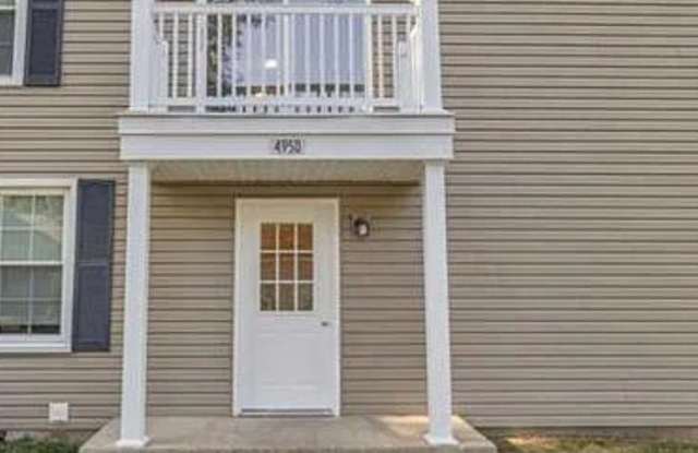 495 Sidney Avenue unit: D photos photos