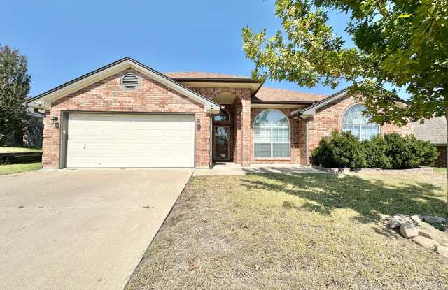 Viewable October 21st! Small Pets Accepted! photos photos