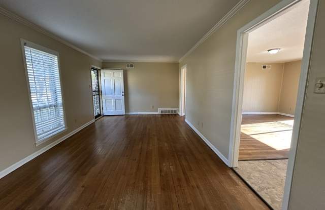 3201 Longacre Cv Gallery 3