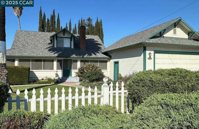 219 Hillcrest Ave photos photos