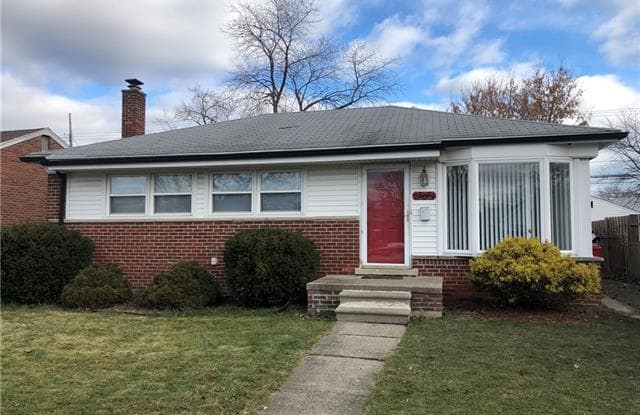 28054 BOHN Street - 28054 Bohn Street, Roseville, MI 48066