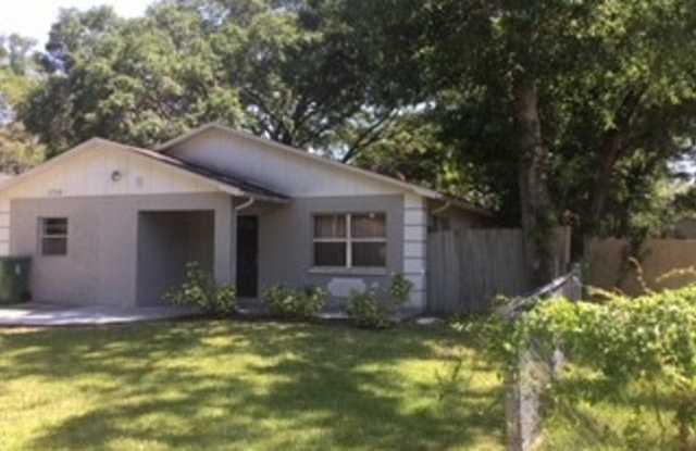 3709 East Hamilton Avenue Gallery 2
