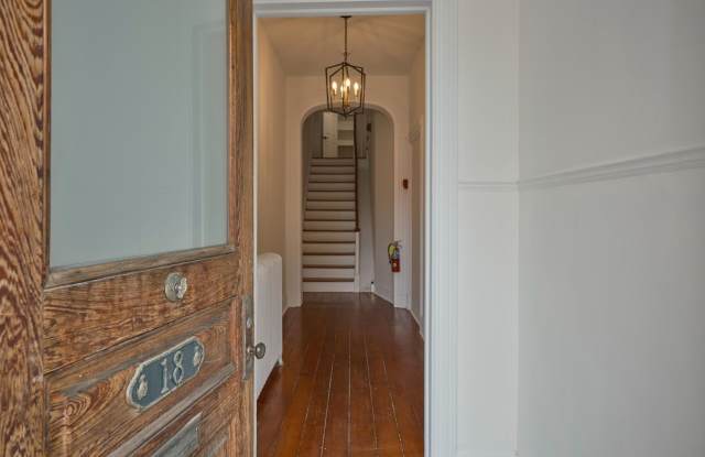 18 W BRIDGE Street - 18 West Bridge Street, New Hope, PA 18938