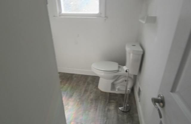 422 Purcell Avenue Gallery 2
