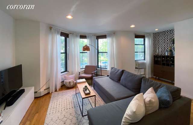 472 Carlton Avenue - 472 Carlton Avenue, Brooklyn, NY 11238