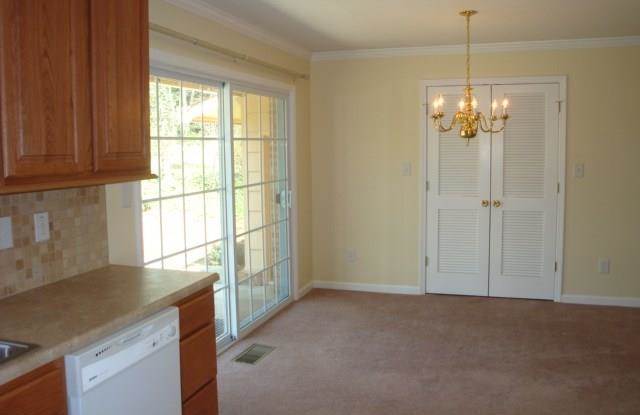 3655 Woodstream Circle NE Gallery 4