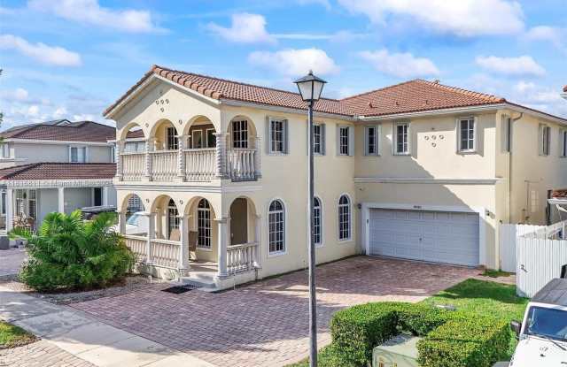 14045 SW 278th St photos photos