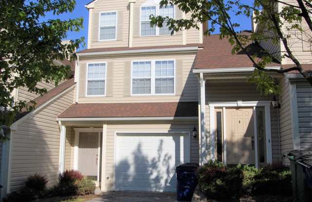 340 Huff | Townhouse | 3 Bed 2.5 Bath | 07/14/2025 photos photos