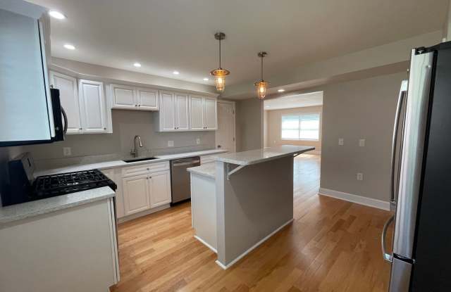 4671 Brickyard Falls Road Gallery 4