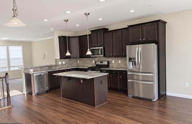 8607 SWEET ROSE Court Gallery 2