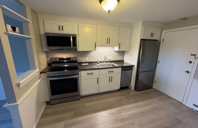 Freshly Updated 1 Bedroom Newburyport Condo - Available Now! photos photos