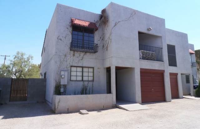 2 story Condo with 2 bedrooms a loft and 2 1/2 baths photos photos 2 story Condo with 2 bedrooms a loft and 2 1/2 baths photos photos