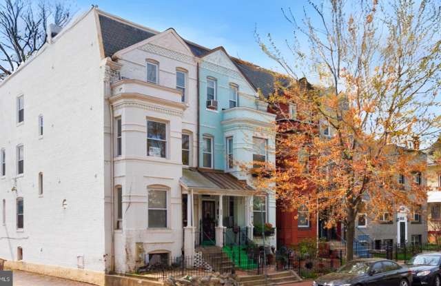 208 T STREET NW - 208 T Street Northwest, Washington, DC 20001
