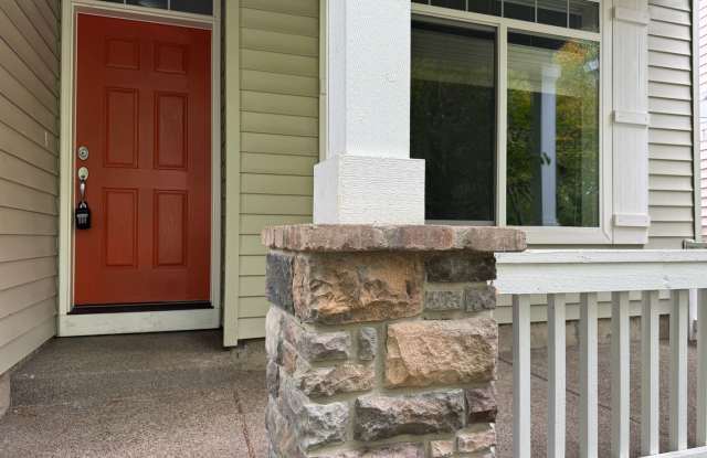 Spacious 4-Bedroom Home in the Desirable Grand Oaks Community! Gallery 3