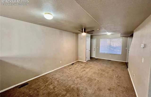 7883 Antelope Valley Point Gallery 2