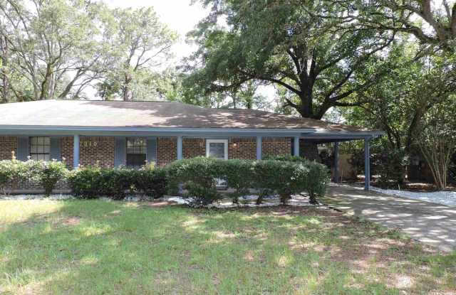 1310 Pinnacle Dr photos photos