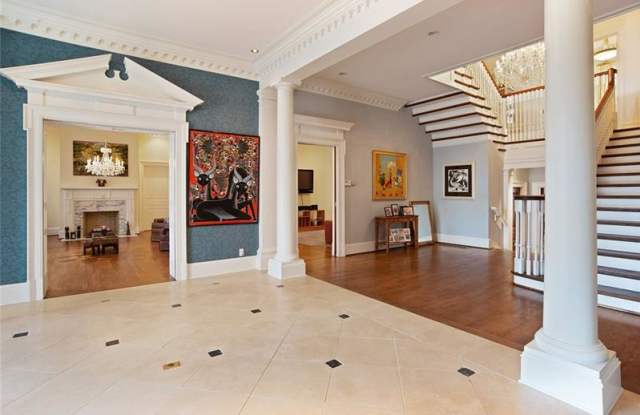 321 Loring Lane Gallery 3