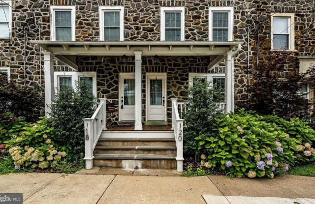 118 N WAYNE ST photos photos