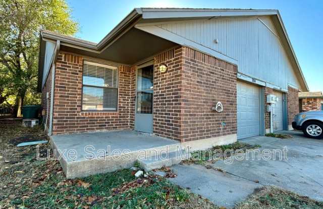 200 Barrett Place photos photos