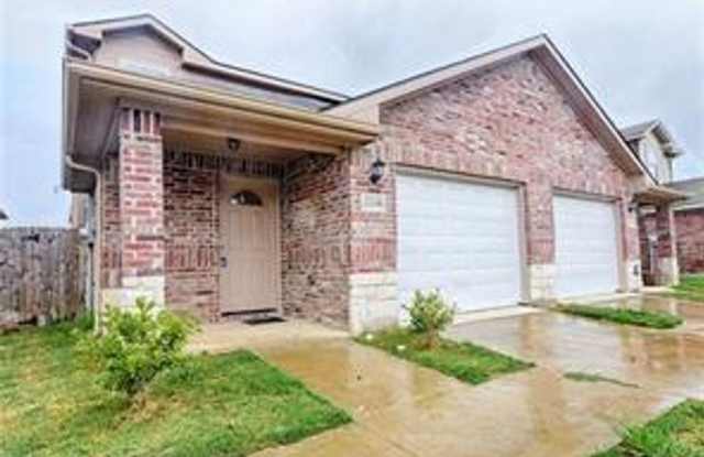 2335 Bloomfield Dr. - 2335 Bloomfield Drive, Arlington, TX 76012