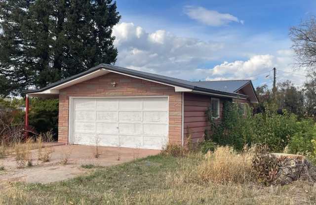 3221 E County Line Road - 3221 East County Line Road, Jefferson County, ID 83401