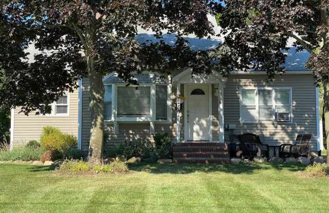 280 Newton Avenue Gallery 2