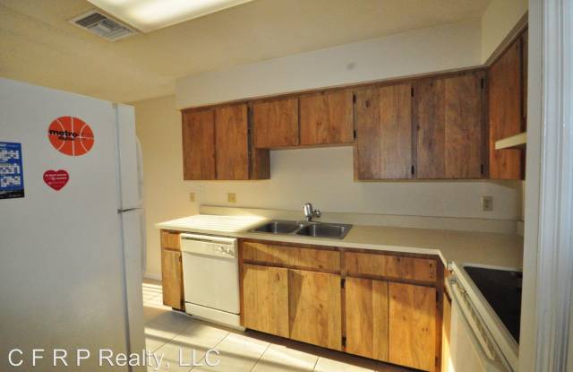 101 S Lakeview Dr Gallery 2