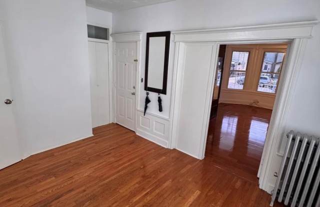 9311 Foster Avenue Gallery 4