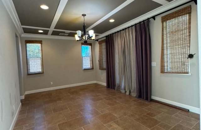 Beautiful home with 4 bedrooms and 3.5 baths located in Elk Grove. Gallery 4