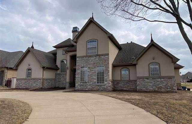 3605 N Narcissus Avenue photos photos