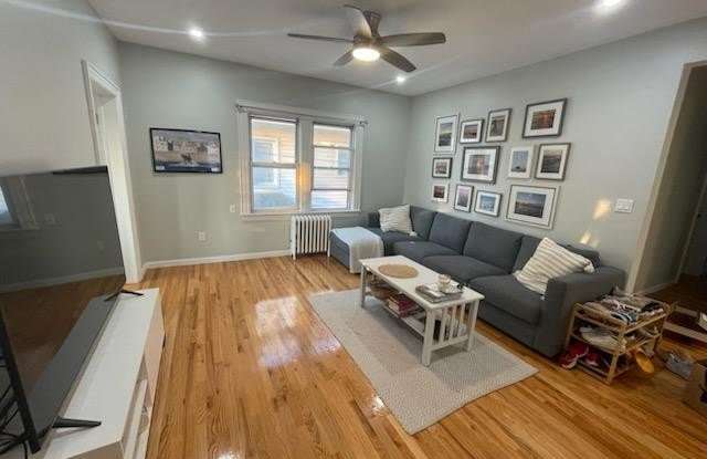 511 Laurelton Boulevard photos photos